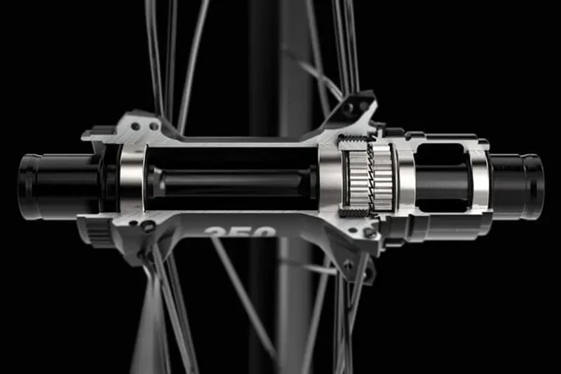 DT Swiss 350 Classic 130mm Q/R Shimano Road 24h Rear Hub in Black-2